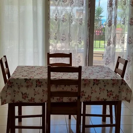 Dream Vacation אצ'ארבי